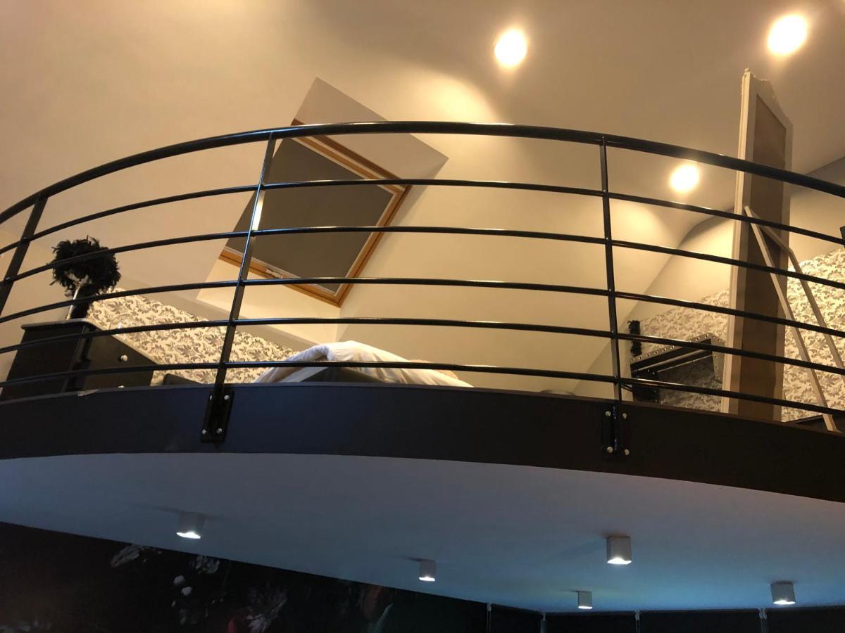 Loft D Isa Avec Wifi Netflix Διαμέρισμα Gesves Εξωτερικό φωτογραφία